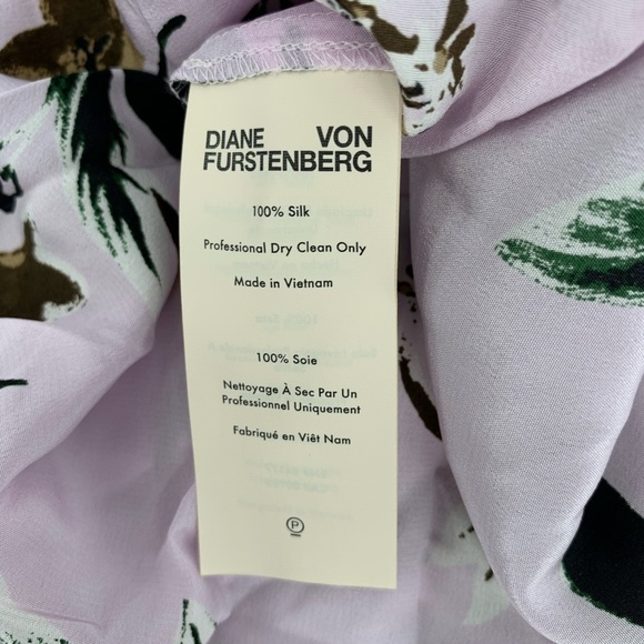 DVF Diane von Furstenberg Daphne Caribbean Floral Lavender Fog blouse new XS - Picture 5 of 5